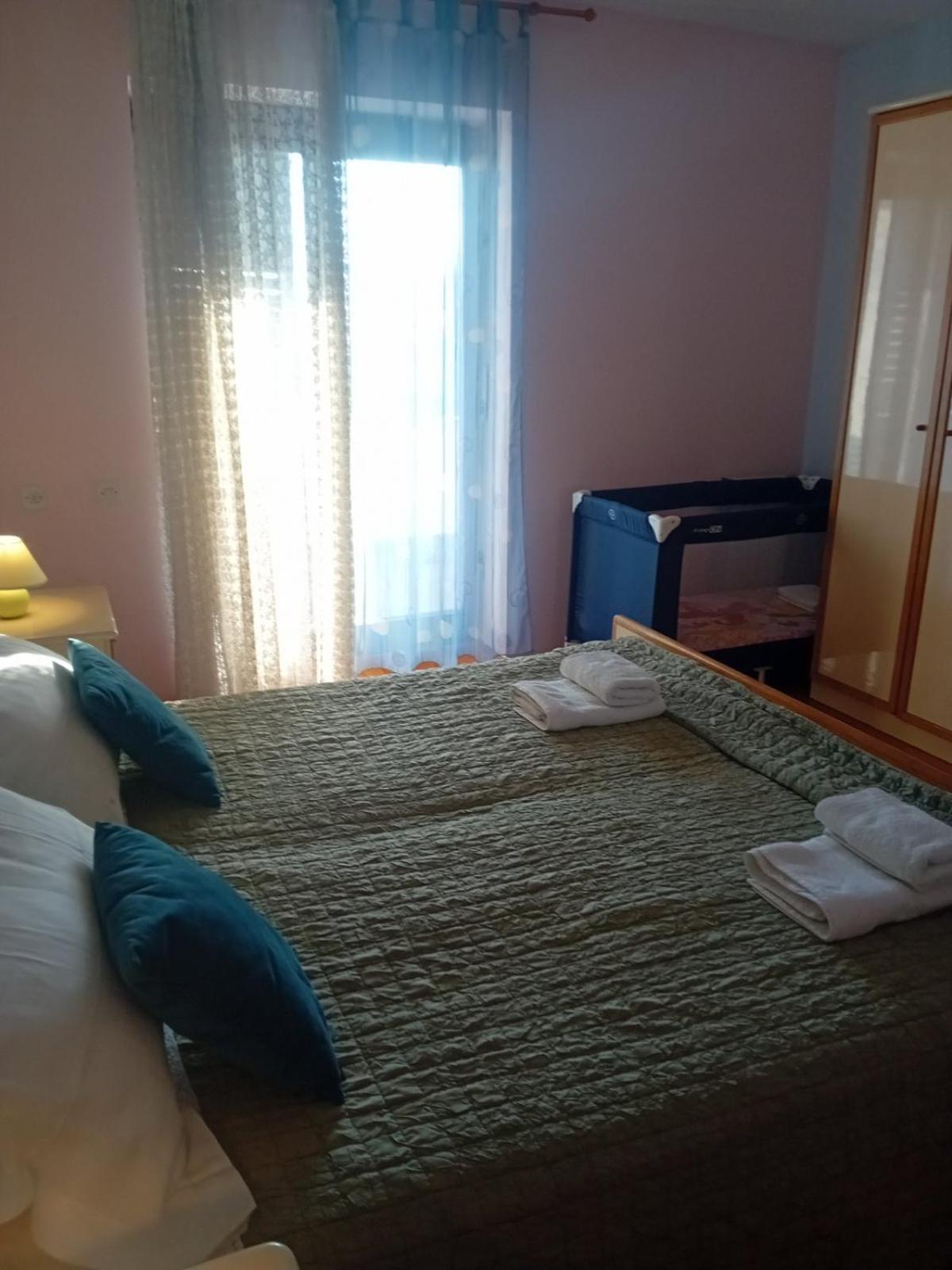 הוילה Valbandon House Divna מראה חיצוני תמונה